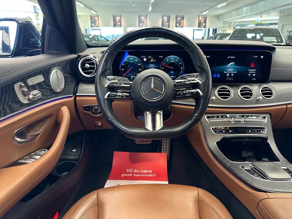 Mercedes E300 de 2,0 AMG Line stc. aut. 5d