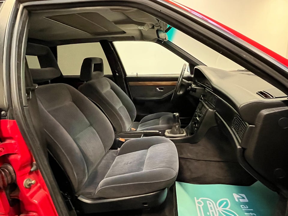 Audi 200 2,2 T 20V Avant quattro 5d