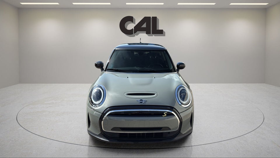 MINI Cooper SE Essential 3d