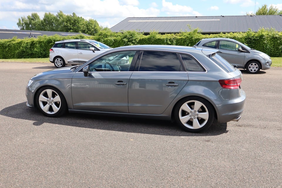 Audi A3 1,4 TFSi 125 Attraction Sportback 5d
