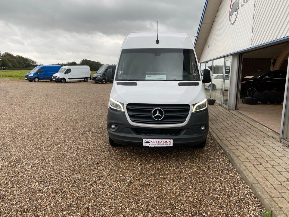 Mercedes Sprinter 319 3,0 CDi A3 Kassevogn aut. RWD