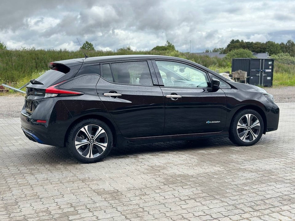 Nissan Leaf 40 Acenta 5d