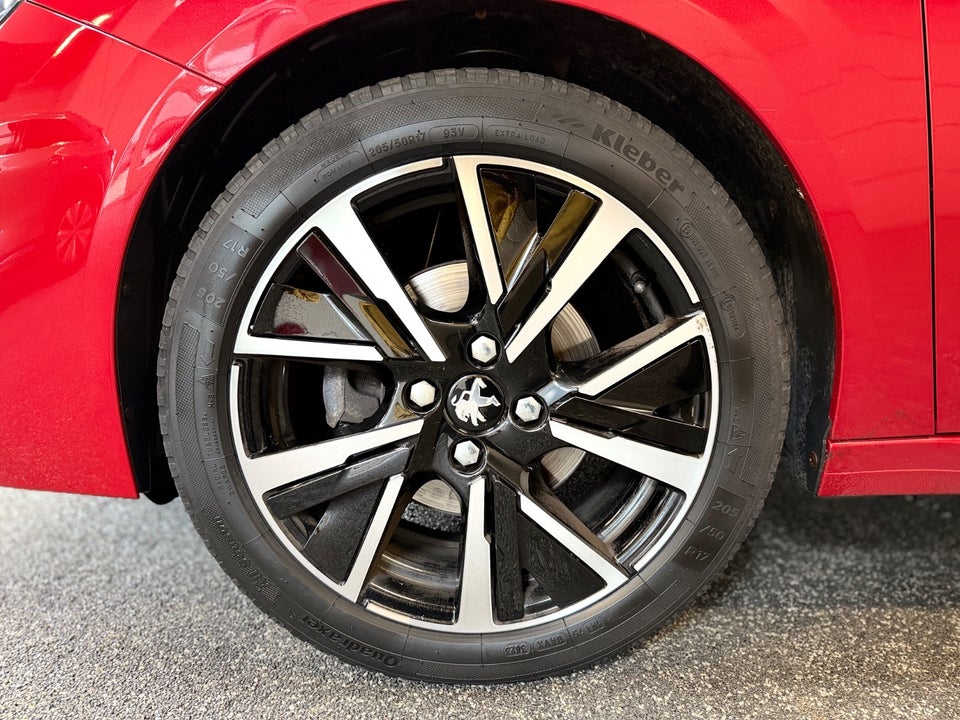 Peugeot 208 1,2 PureTech 100 Evolution 5d