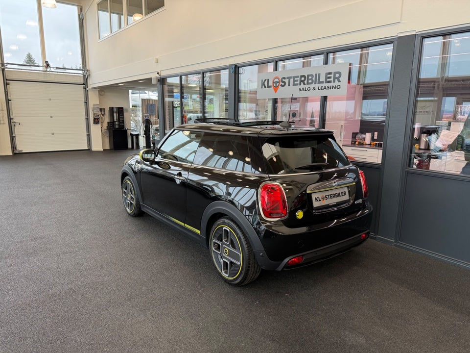 MINI Cooper SE Trim M Greenwich 3d