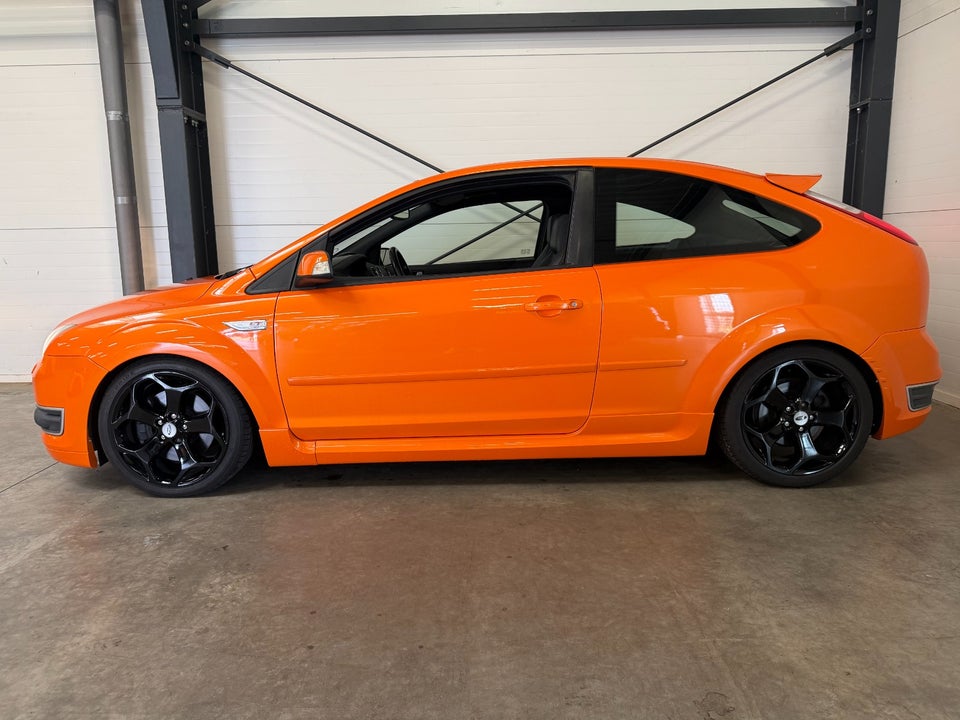 Ford Focus 2,5 ST 3d