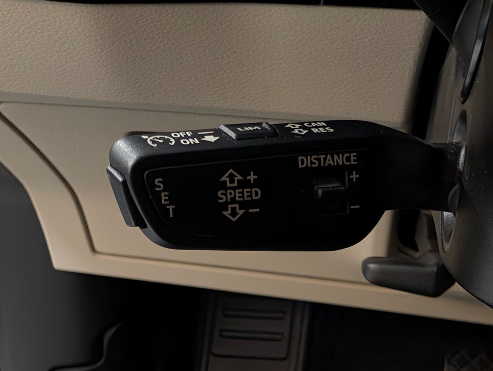 Audi Q8 e-tron 55 Advanced quattro 5d