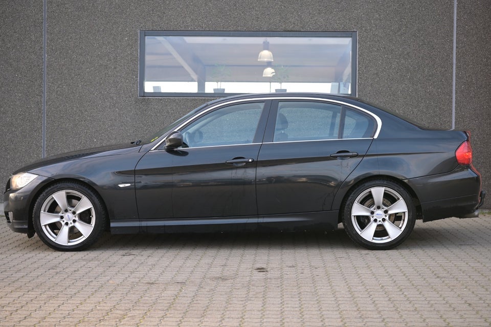 BMW 320d 2,0  4d