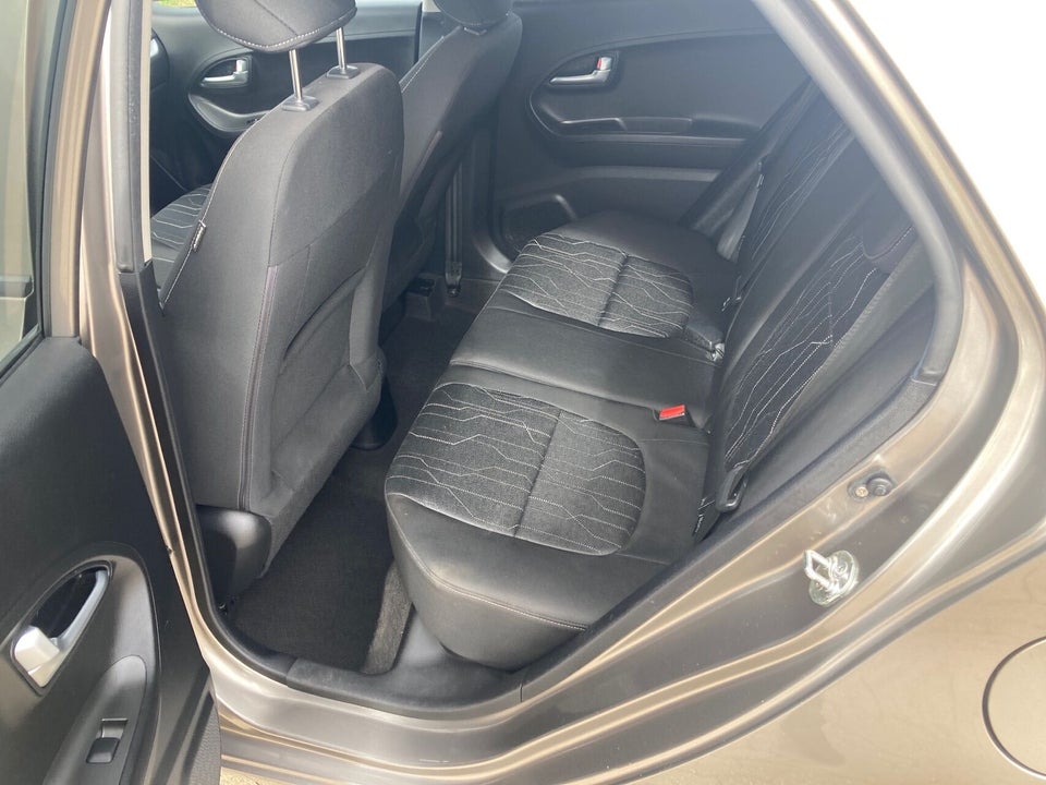 Kia Picanto 1,0 Limited 5d