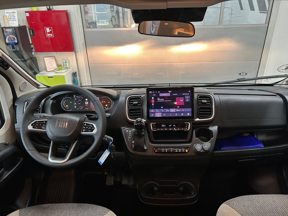 Carado T328 PRO+ 2,2 JTD 140 aut. 3d