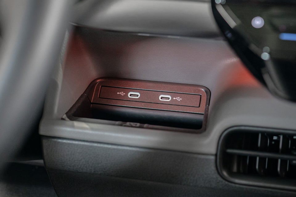 VW ID.Buzz 77 Pro SWB 5d