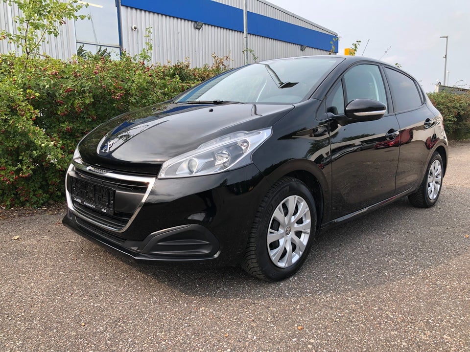 Peugeot 208 1,2 VTi 82 Envy+ 5d