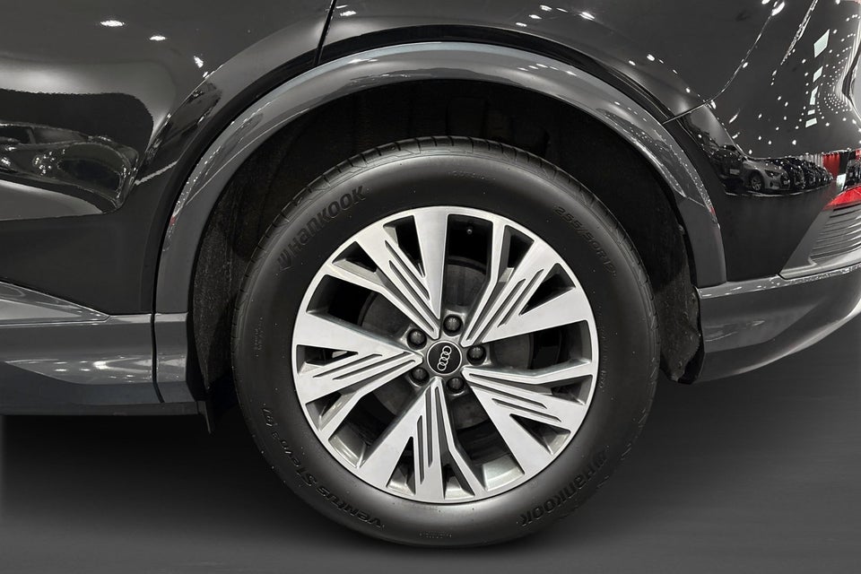 Audi Q4 e-tron 45 Progress 5d