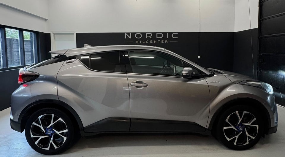 Toyota C-HR 1,8 Hybrid C-HIC CVT 5d