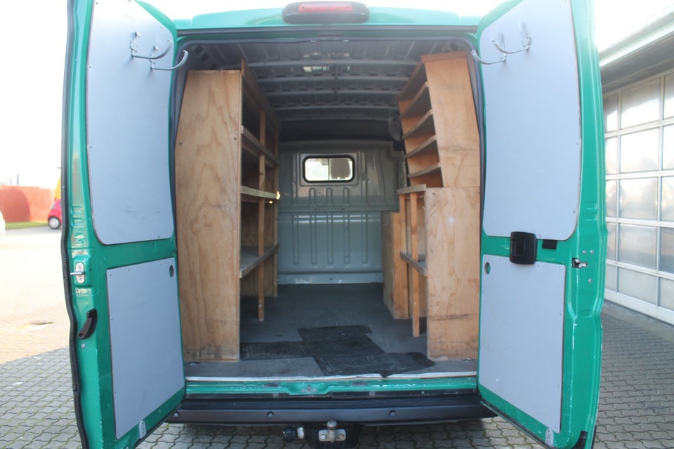 Peugeot Boxer 333 2,2 BlueHDi 140 L3H2 Premium