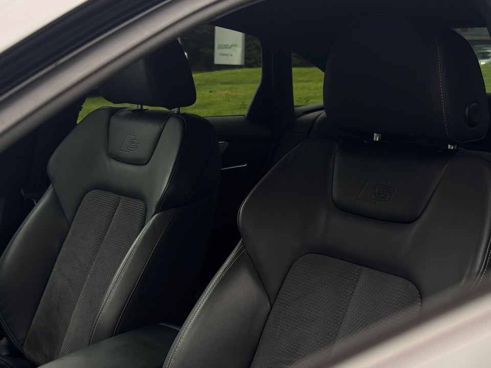 Audi A6 55 TFSi e S-line quattro S-tr. 4d