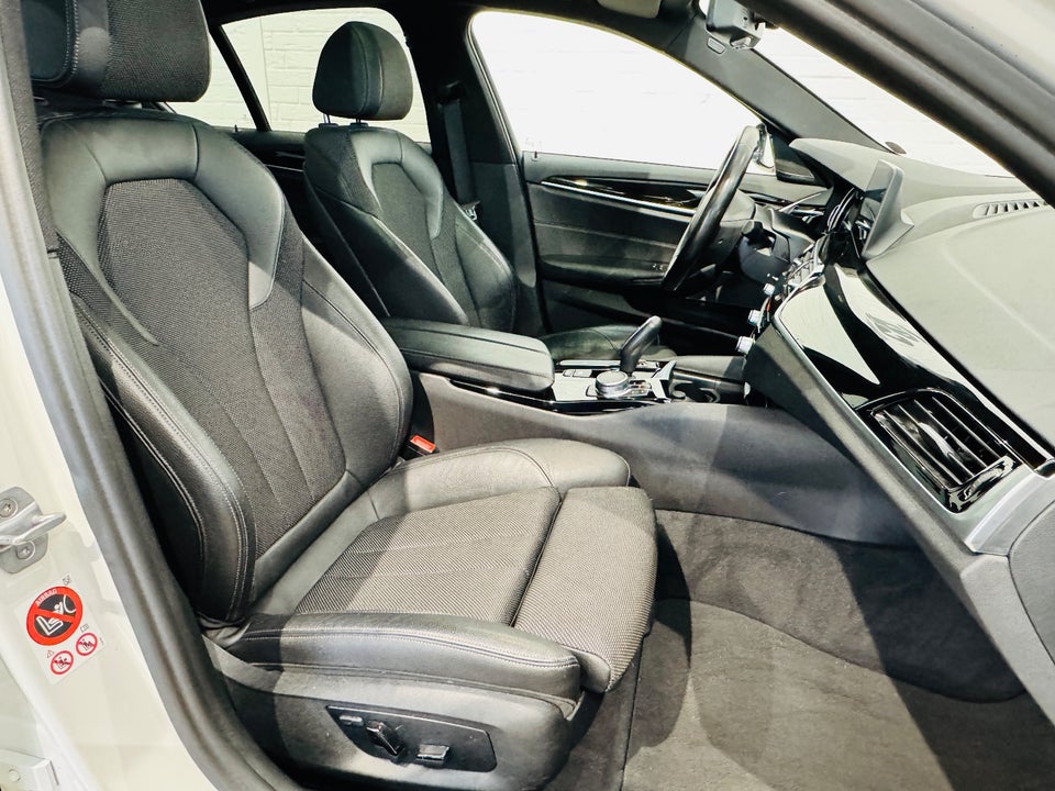 BMW 530d 3,0 Sport Line aut. 4d