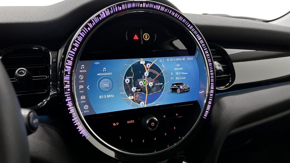 MINI Cooper SE Essential 3d