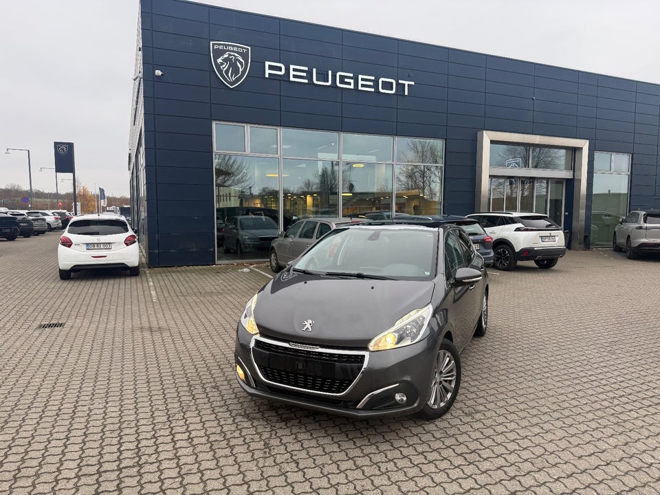 Peugeot 208 1,2 PureTech 82 Allure Sky 5d