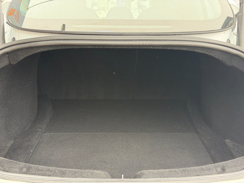 Tesla Model 3 RWD 4d