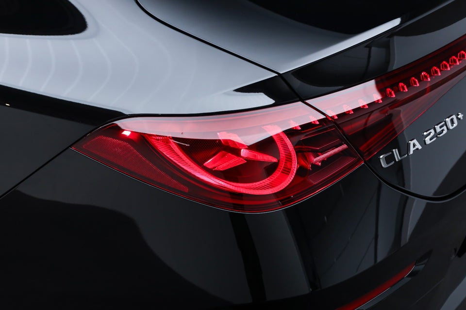 Mercedes CLA250+ EQ AMG Advance Plus 4d