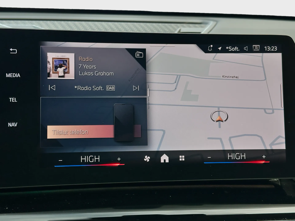 BMW iX1 eDrive20 X-Line 5d