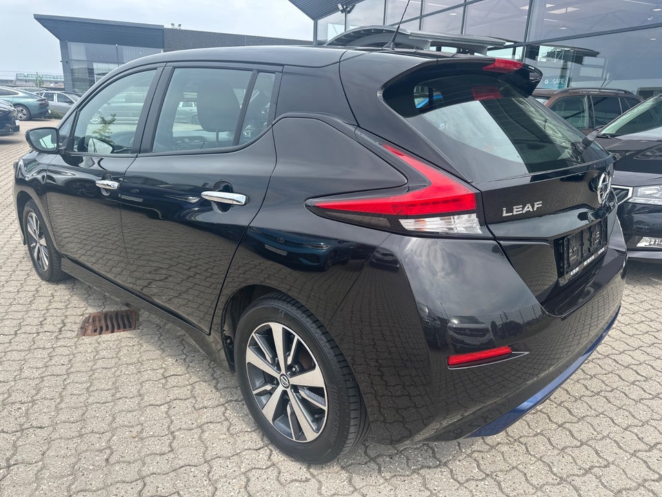 Nissan Leaf 40 Visia 5d