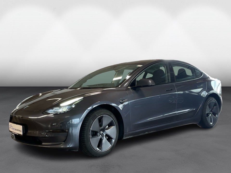 Tesla Model 3 RWD 4d