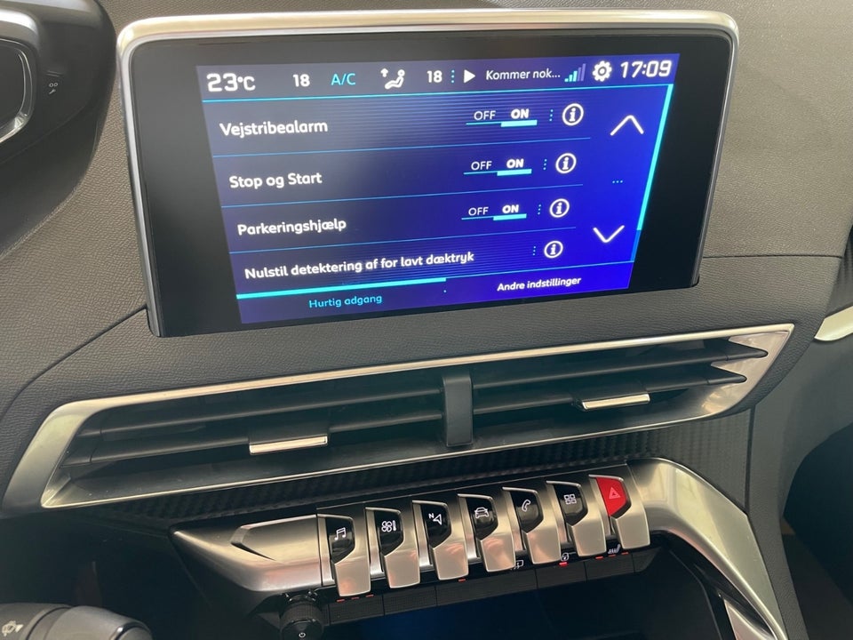 Peugeot 3008 1,2 e-THP 130 Active 5d