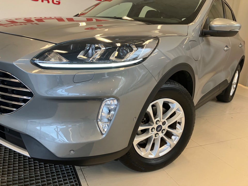 Ford Kuga 2,5 PHEV Titanium CVT 5d