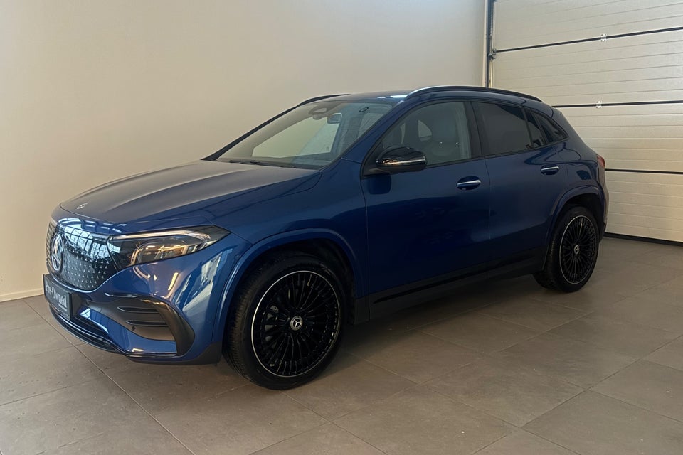 Mercedes EQA300 AMG Line 4Matic 5d