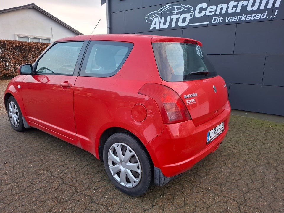 Suzuki Swift 1,3 GL 3d
