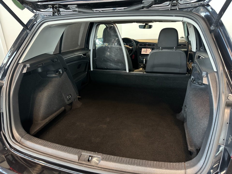 VW Golf VII 1,5 TSi 150 Comfortline DSG Van 5d
