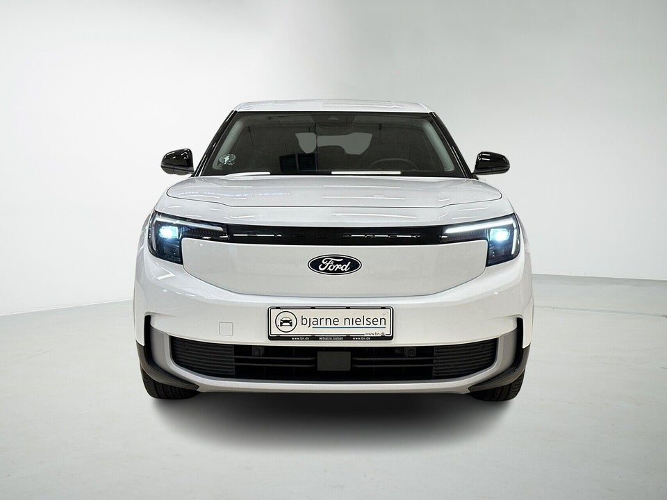 Ford Explorer 82 Premium Extended Range 5d