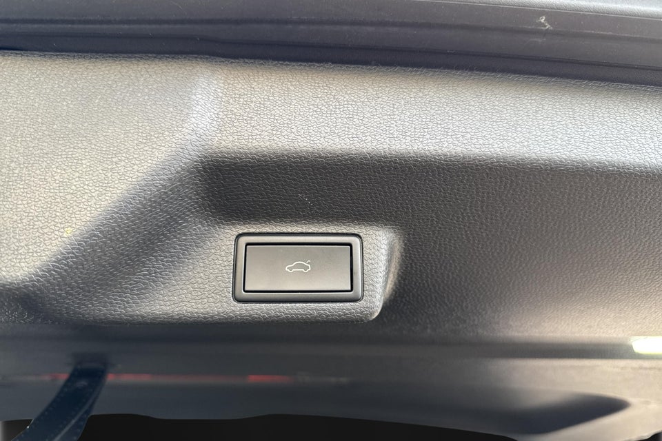 VW ID.Buzz 77 Pro Van 5d