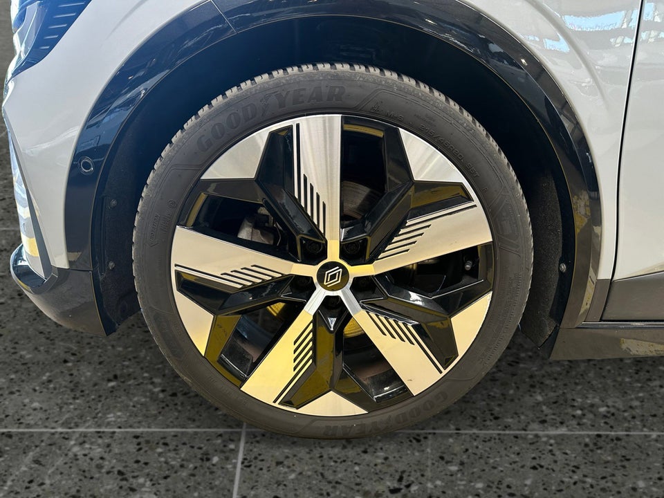 Renault Megane E-Tech 60 Techno 5d