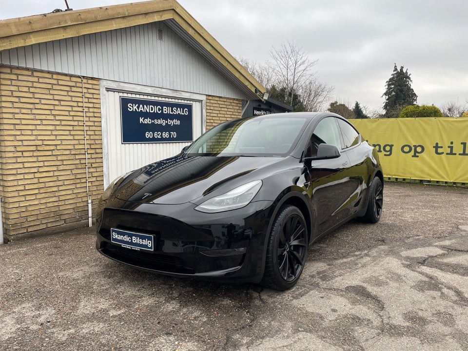 Tesla Model Y Long Range AWD 5d
