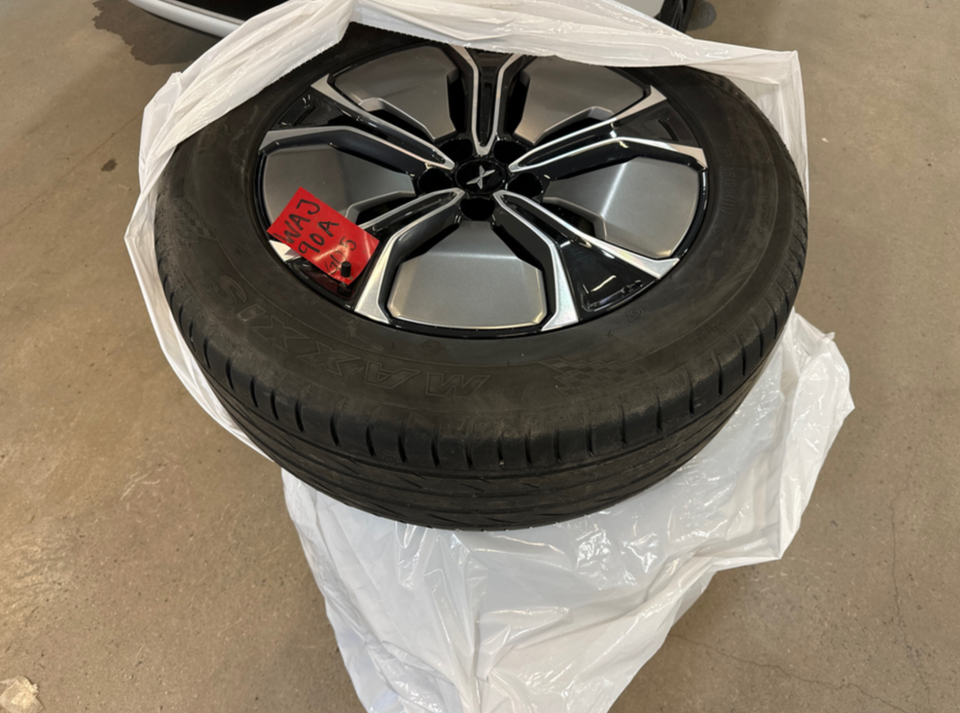 Xpeng G9 Long Range 5d