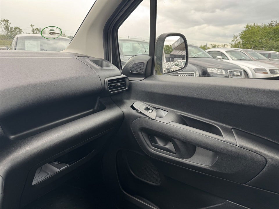 Opel Combo 1,5 D 102 Essentia L2V2