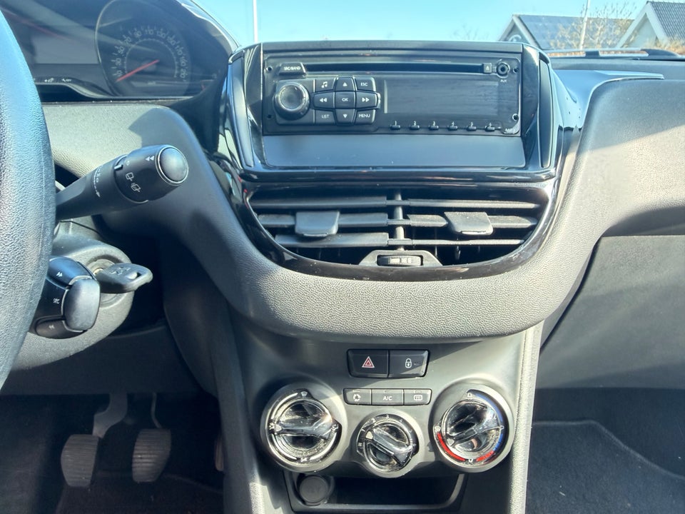 Peugeot 208 1,0 VTi Access 5d