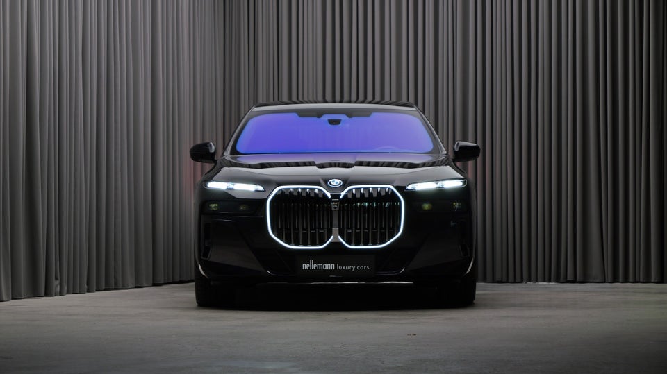 BMW i7 xDrive60 M-Sport 4d