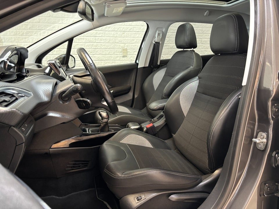 Peugeot 2008 1,5 BlueHDi 100 Allure Sky 5d