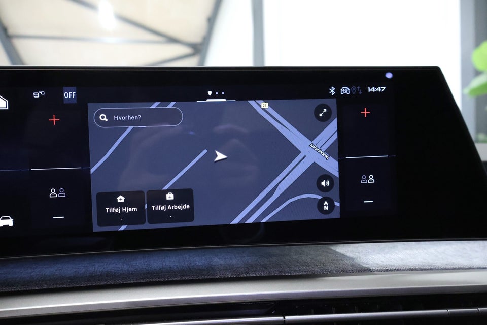 Peugeot e-3008 77 GT 5d