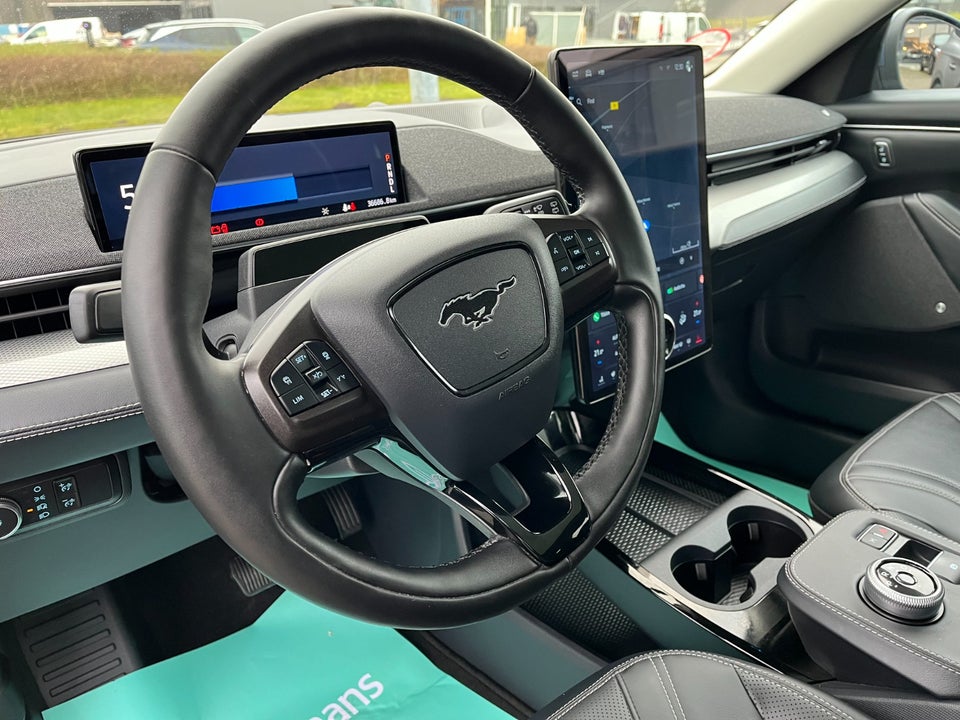 Ford Mustang Mach-E 98 Extended Range 5d