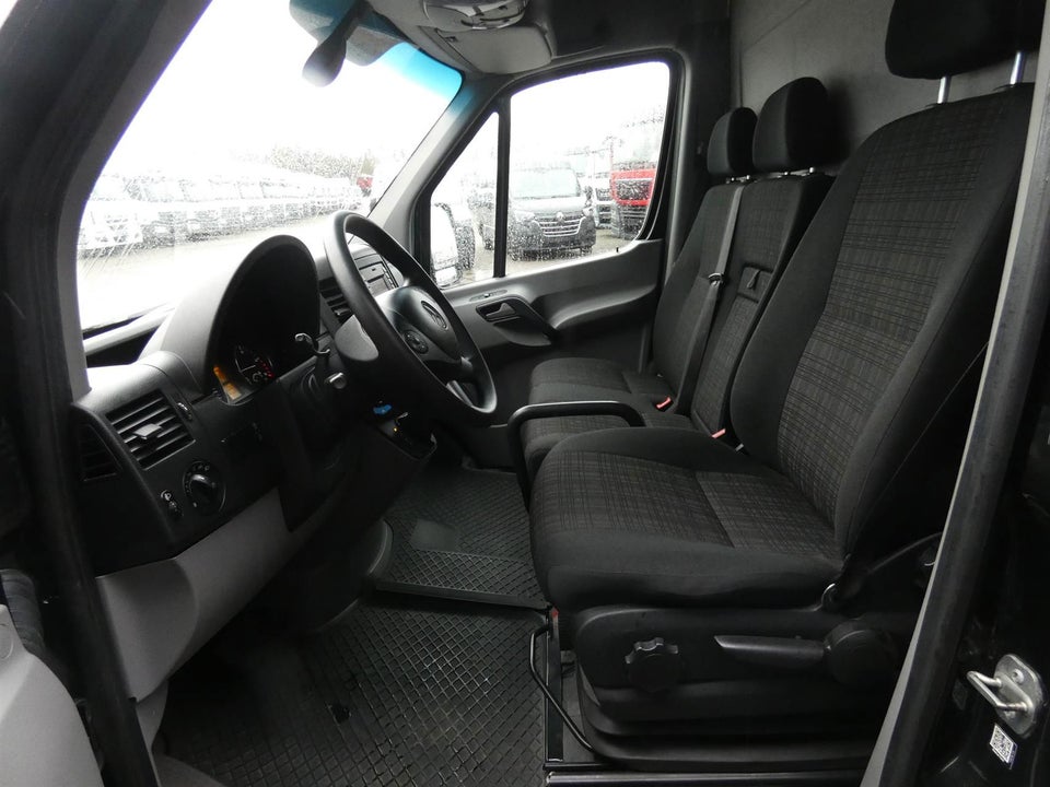 Mercedes Sprinter 316 2,2 CDi R2 Kassevogn aut. 5d