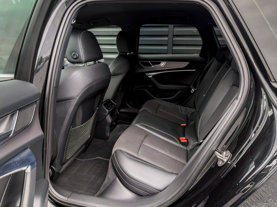 Audi A6 45 TFSi Avant S-tr. 5d