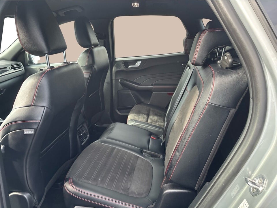 Ford Kuga 1,5 EcoBoost ST-Line X 5d