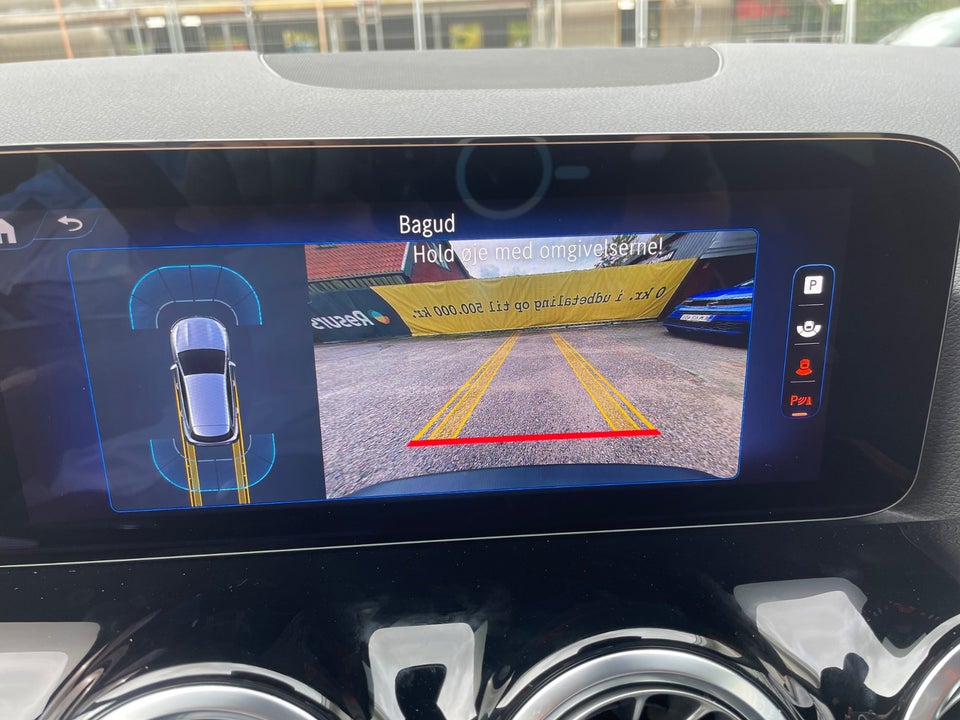 Mercedes EQA300 Progressive 4Matic 5d