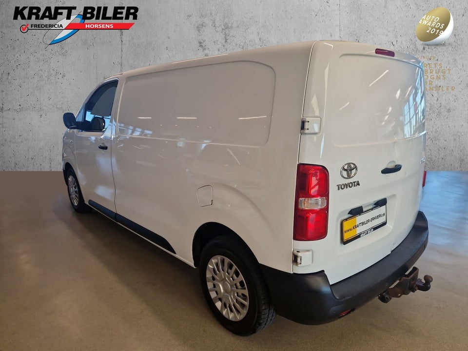 Toyota ProAce 2,0 D 120 Medium Comfort 5d