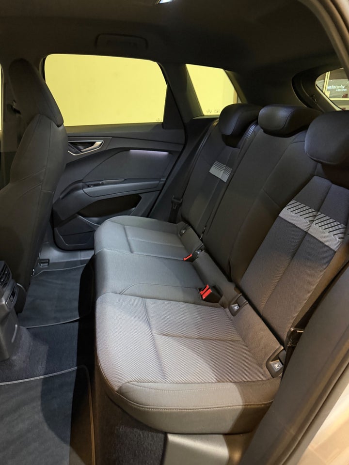 Audi Q4 e-tron 40 S-line 5d