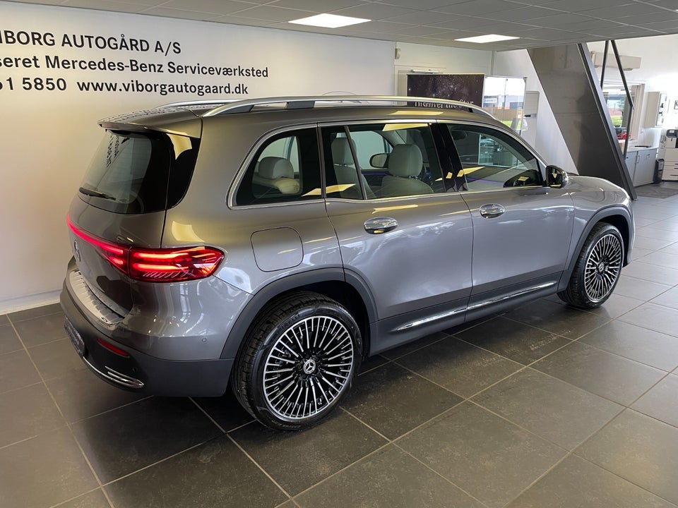 Mercedes EQB250+ Progressive 5d